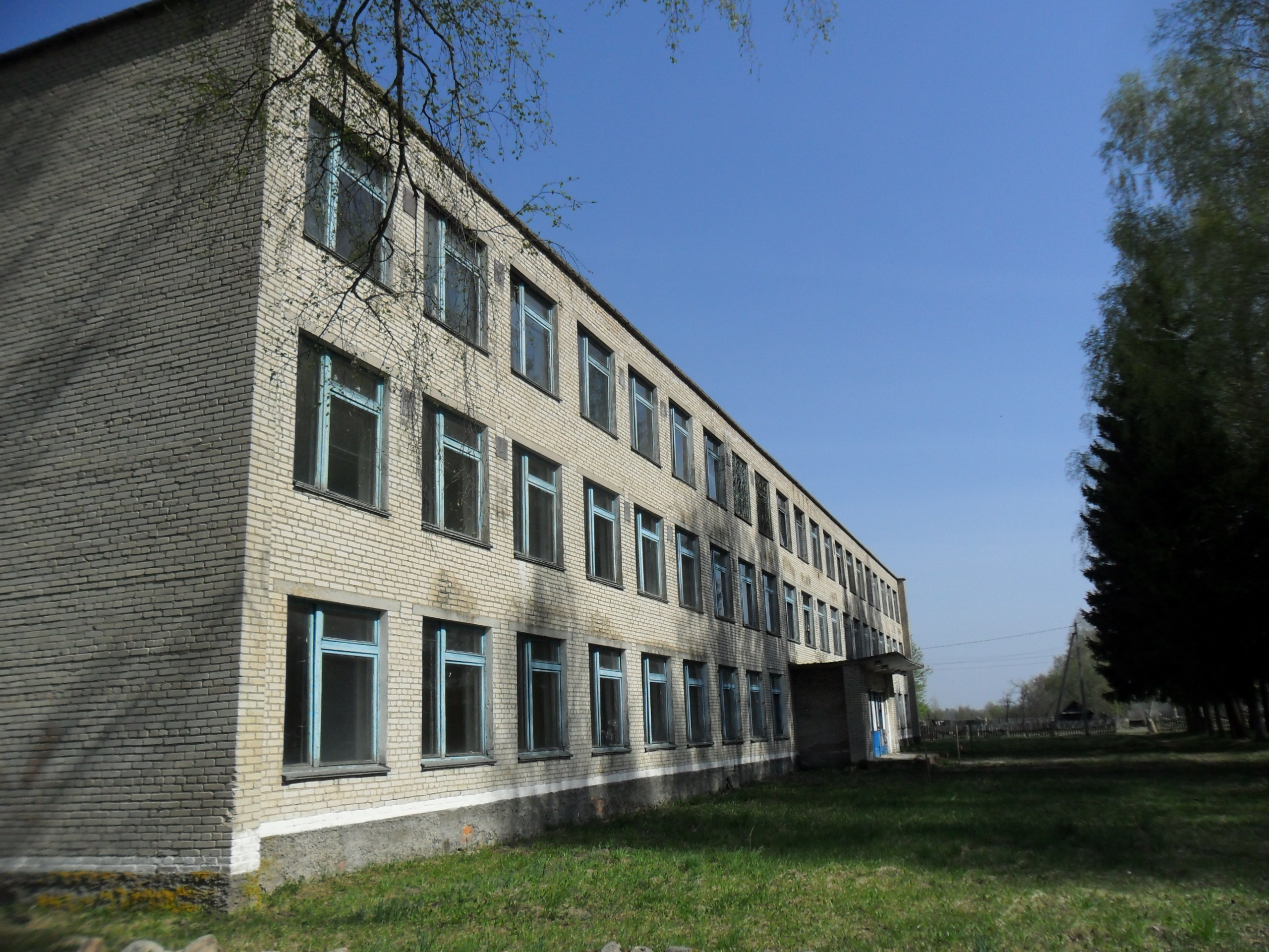 Комплекс зданий и сооружений бывшей школы_1