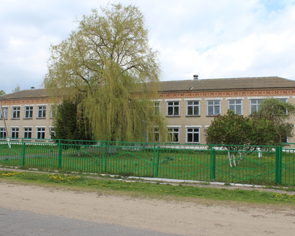 Комплекс зданий и сооружений бывшей школы-интерната_1