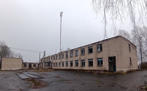 Комплекс капитальных строений бывшей школы